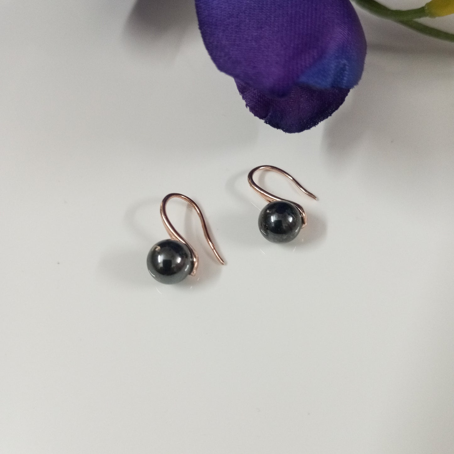 Small Pearl drop Earrings
