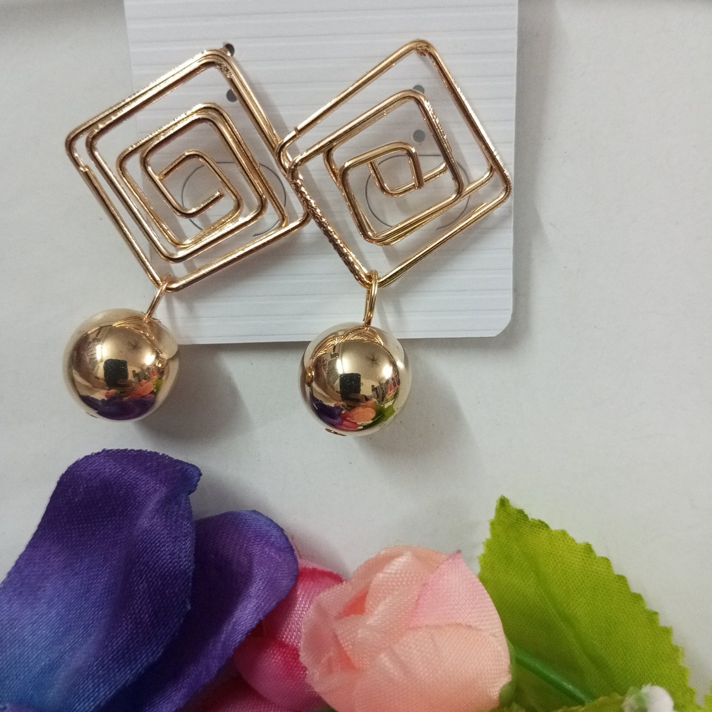 Party Ready Gold D5 Earrings