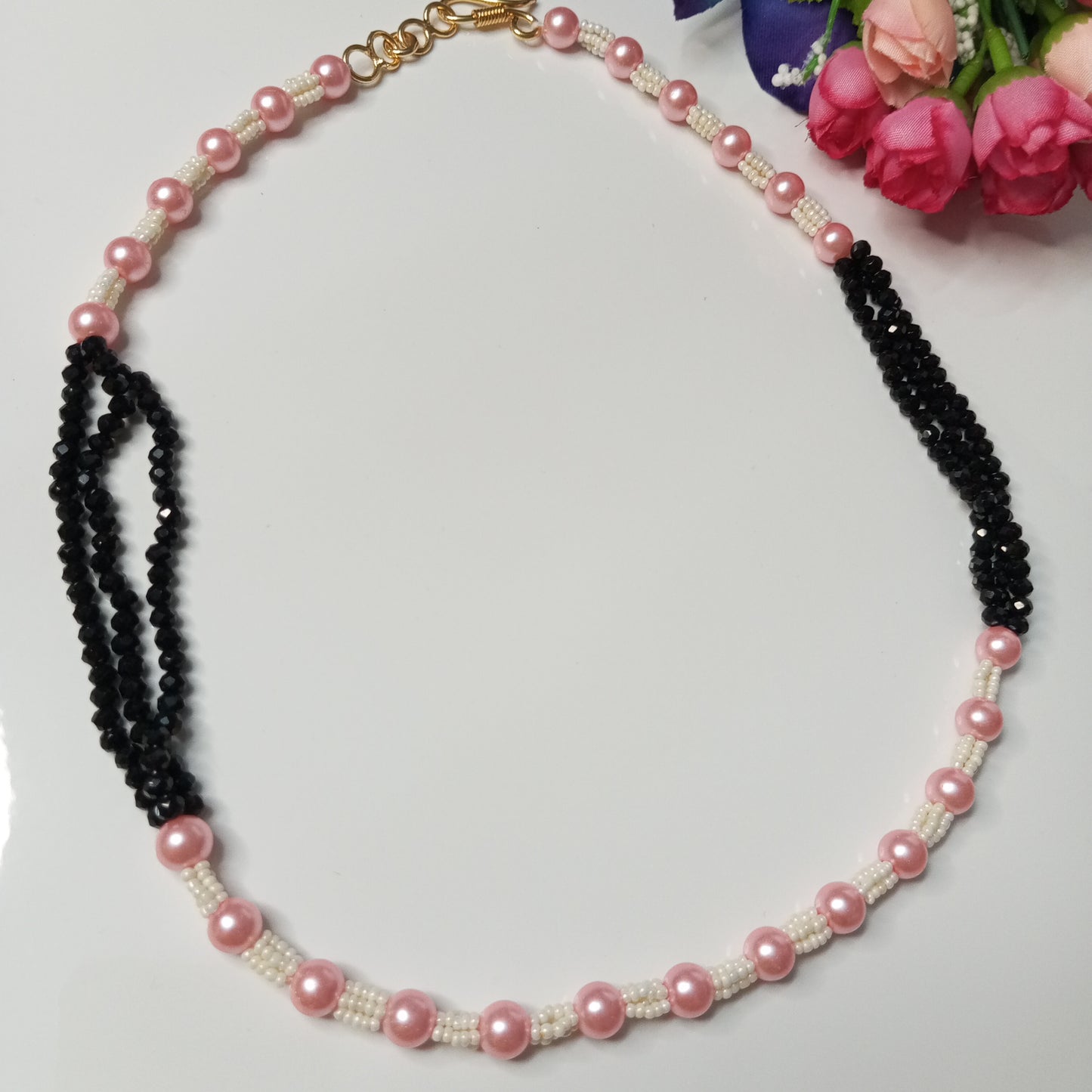 Beautiful Saga Black Necklace