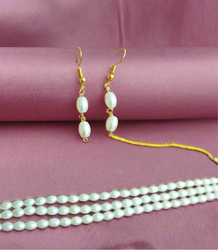 Three Layer Pearl Choker Necklace