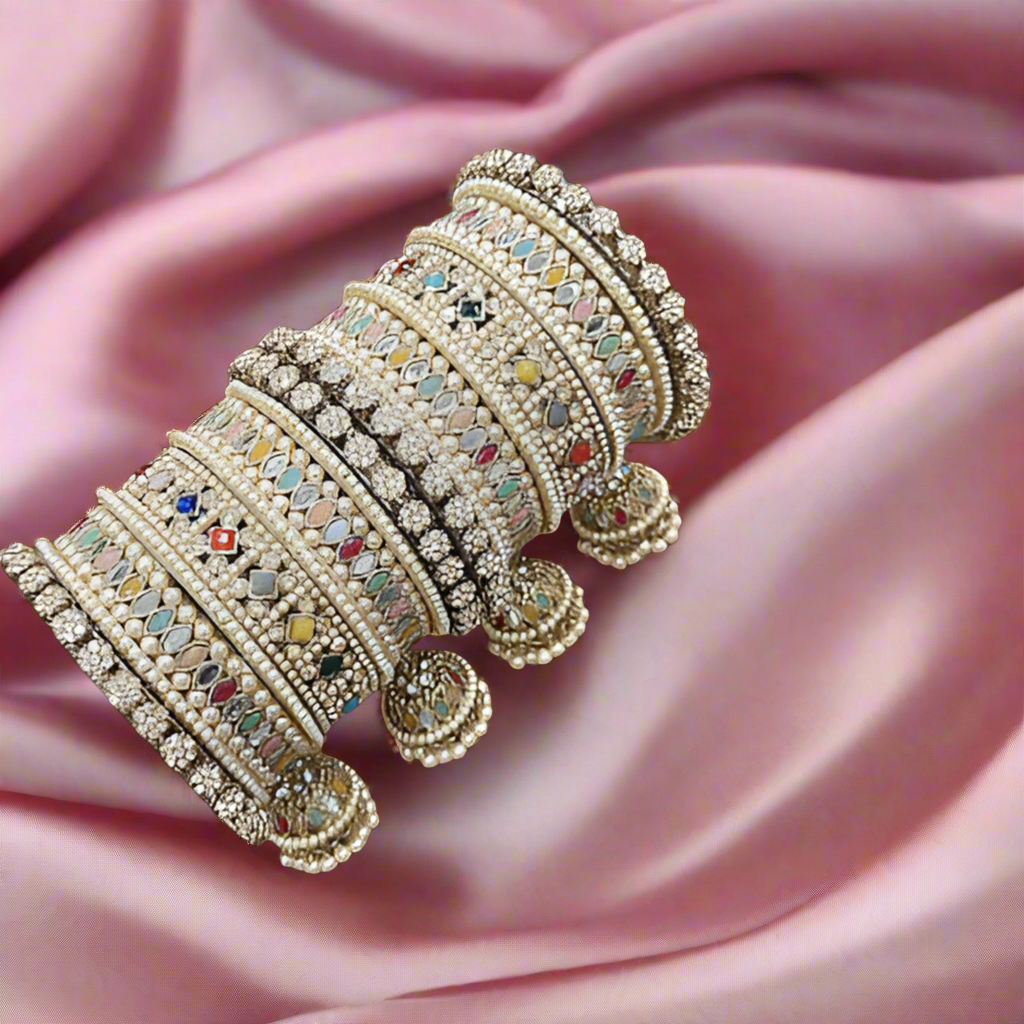 Shavaraa Multicolor Bangles Set