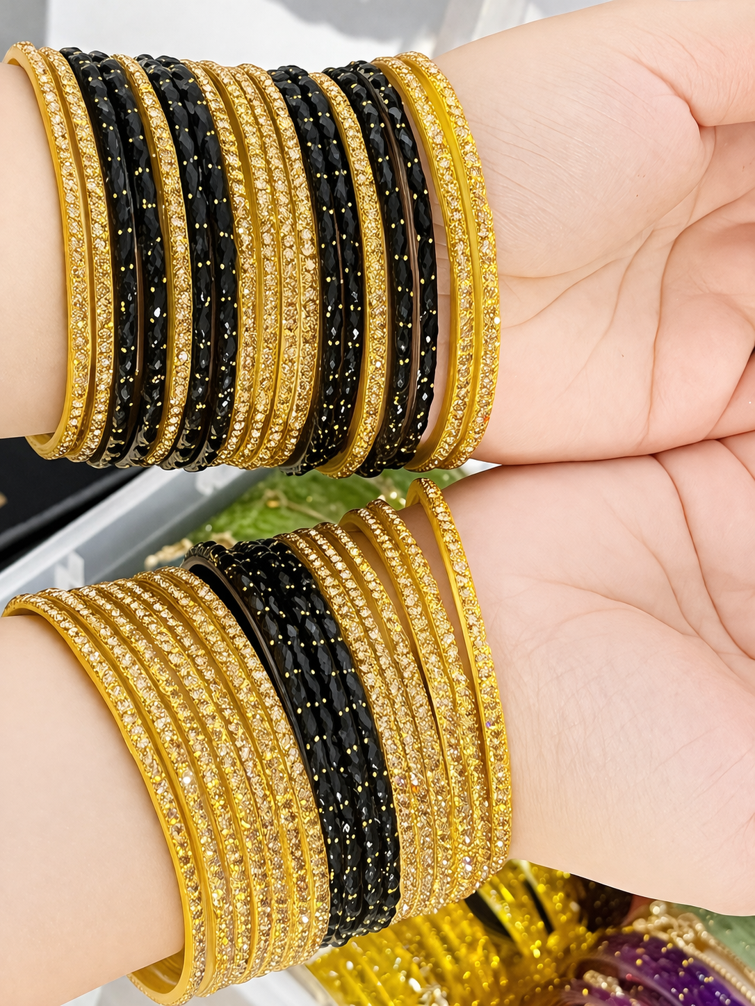 Raindrop Black Golden Mix Bangle Set