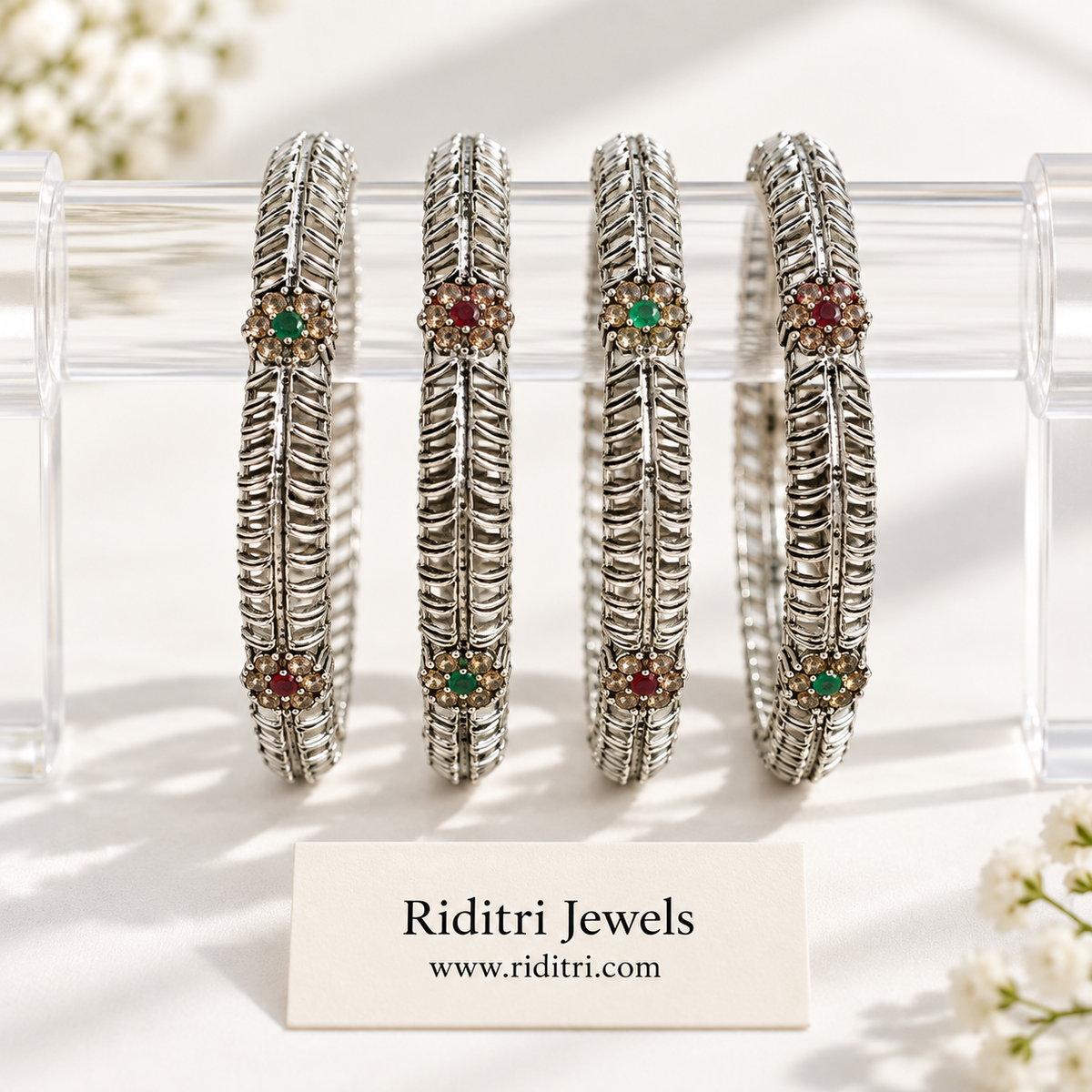 Nivante Oxidized Bangles Set