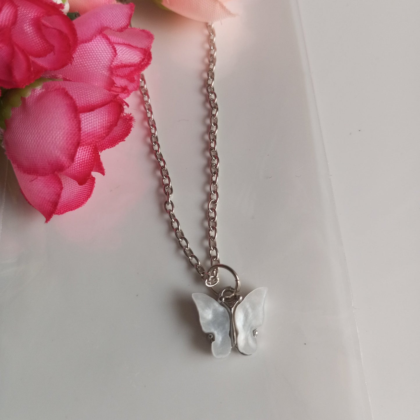 4 Chains with Pendant