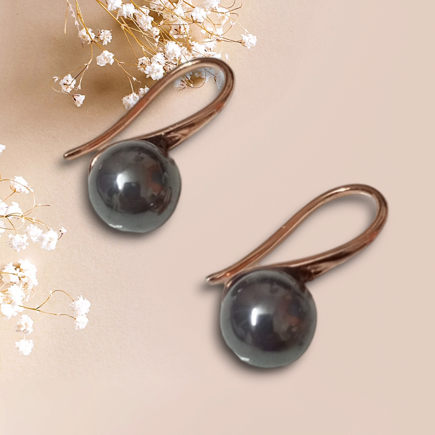 Small Pearl drop Earrings