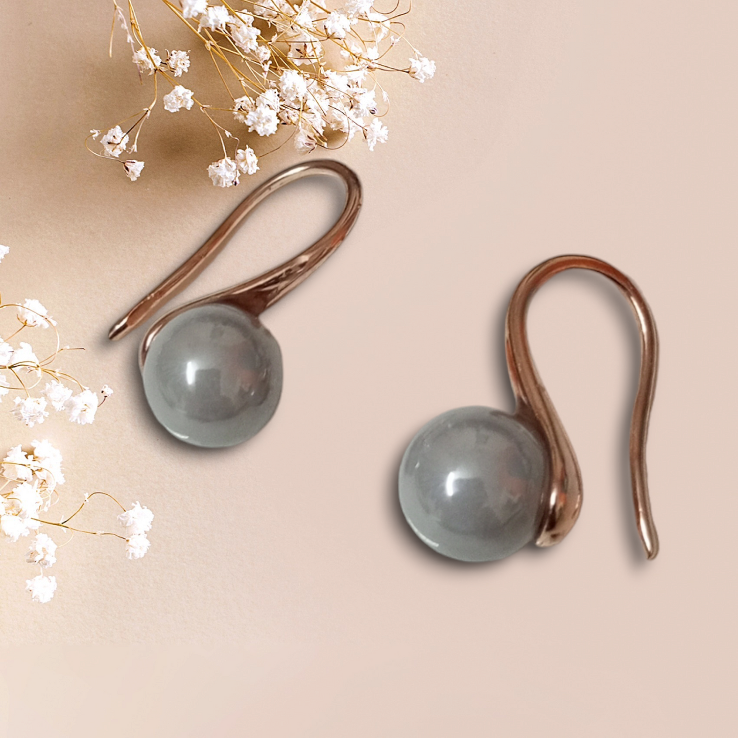 Small Pearl drop Earrings