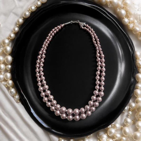Aanvi Shell Pearl Necklace