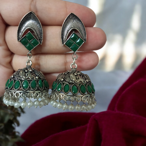 Varya Jhumka Earrings