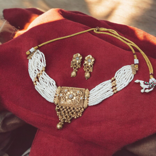 Tarini Choker Necklace Set