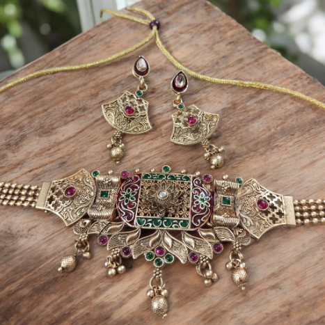 Rahita Choker Necklace Set