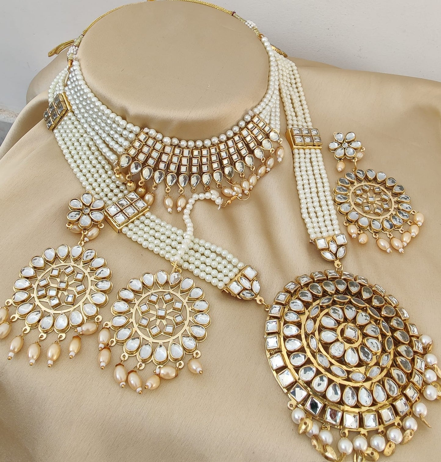 Heera Necklace Set