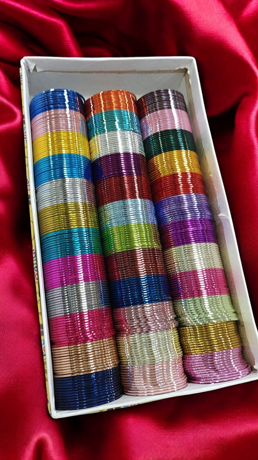 Glossy Metal Bangles Box
