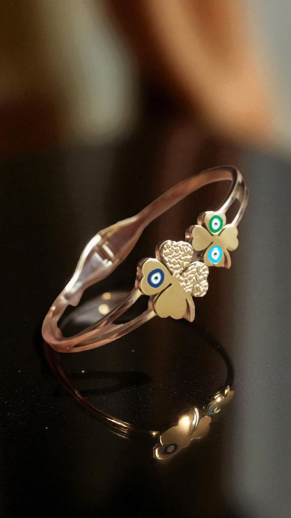 Anti Tarnish Two Flowers Bracelet