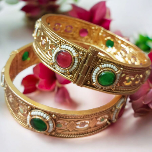 Antique Gold Varasi Bangles