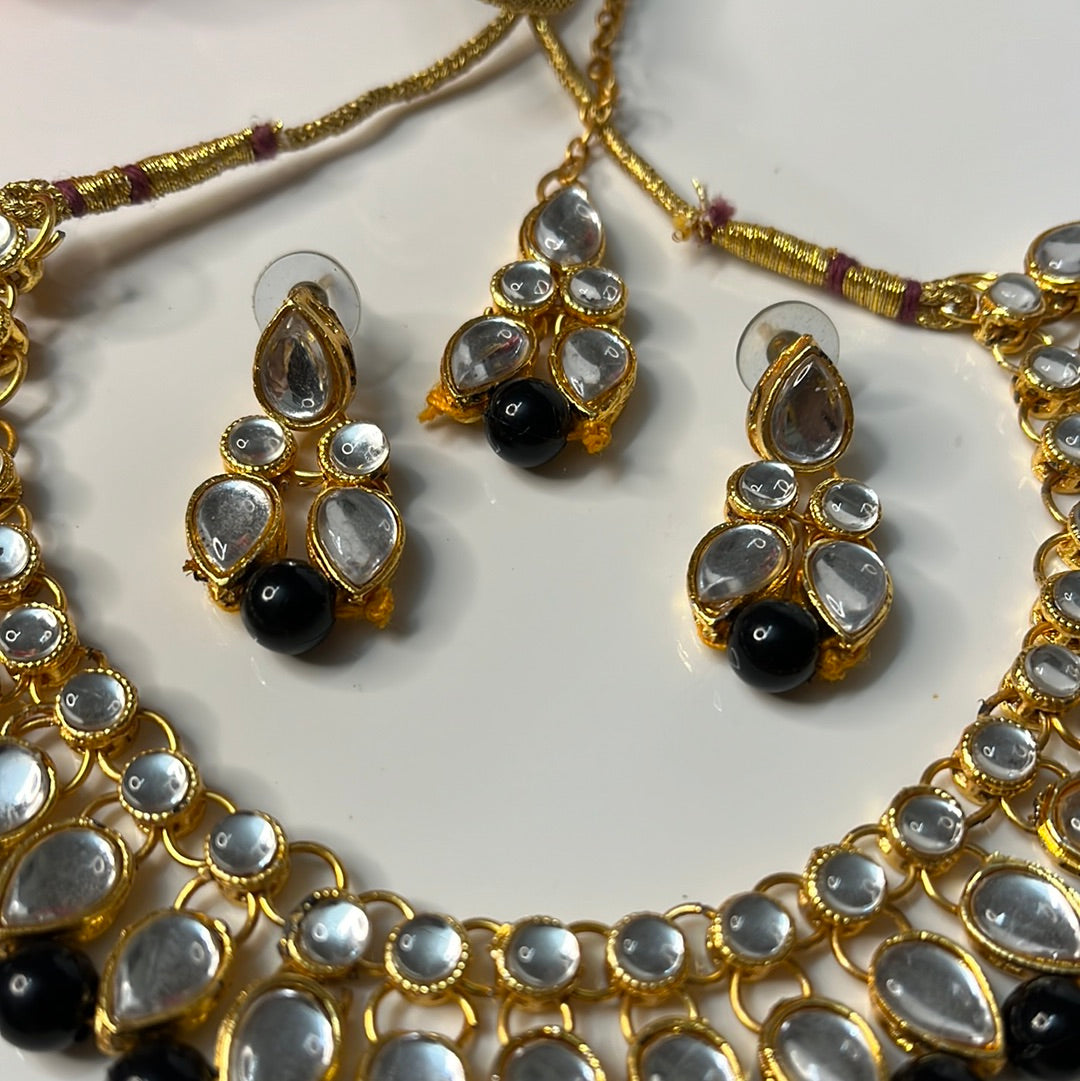 Ragini Black Necklace Set
