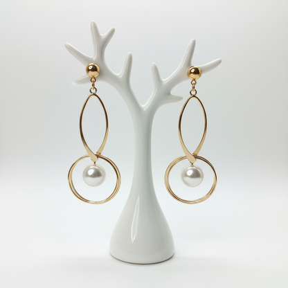 Sayesha Pearl Drop Earrings