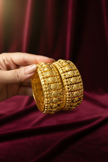 Gold Plated Broad Bangles