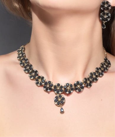 Wayla Necklace Set