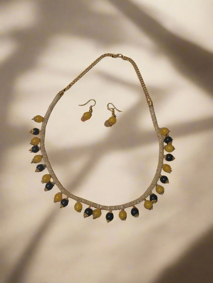 Fashion Necklace with Earrings v34