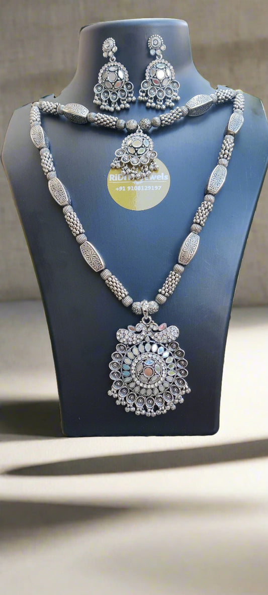 Sathiya Oxidized Necklace Set
