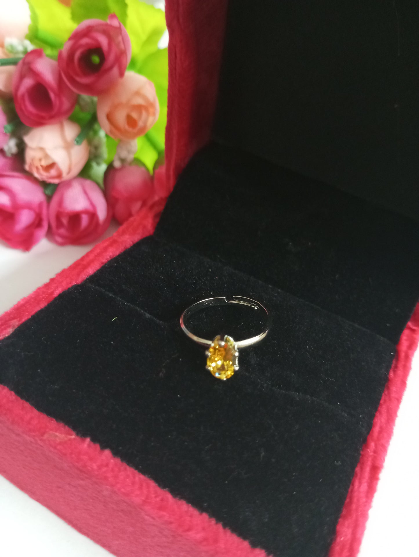 Oval Shape Stone Ring- Yellow and Silver Color