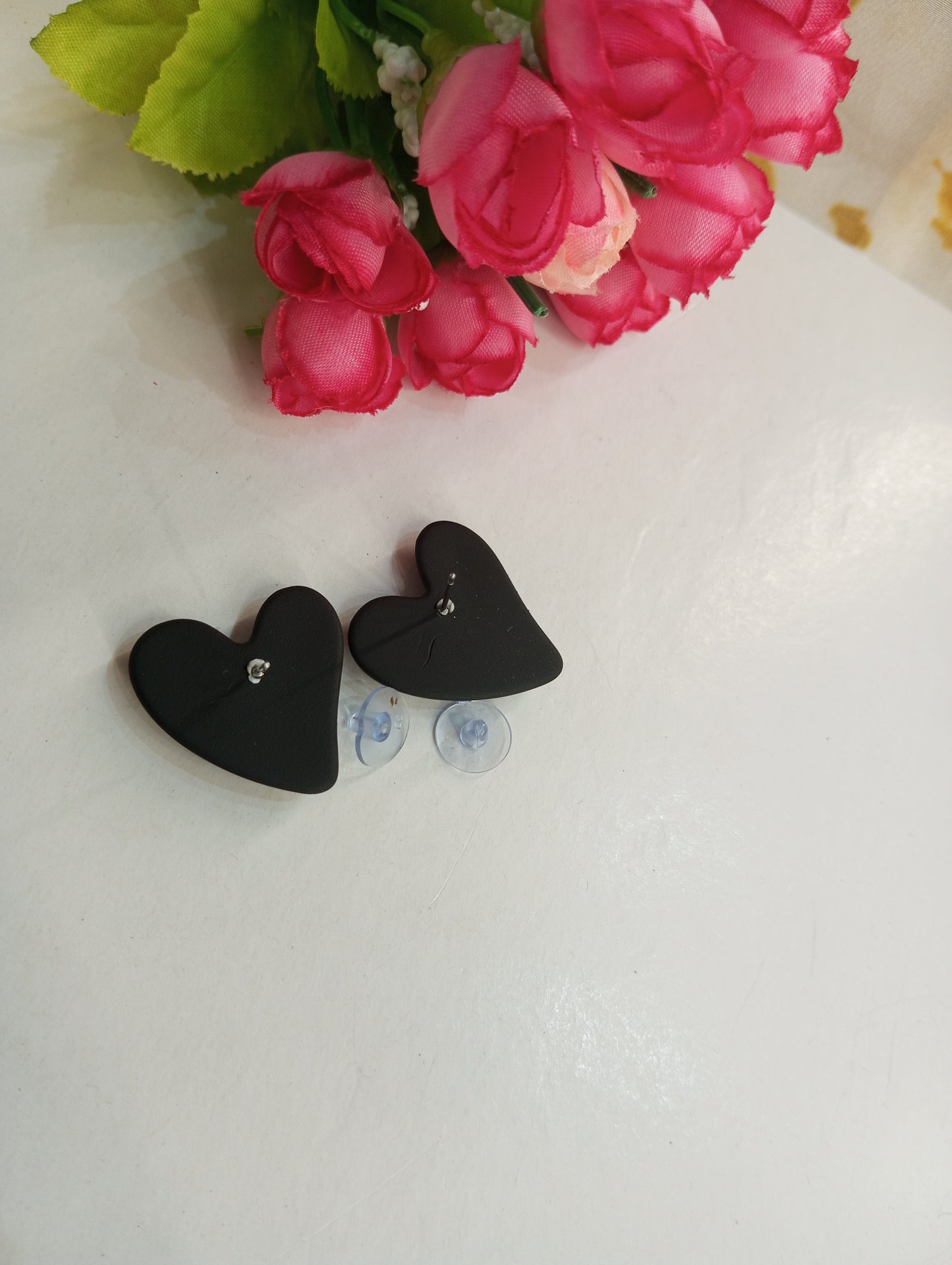 Cute Heart Shaped Matte Finish Studs Earrings- Black