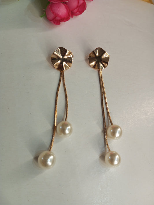 Pearl Hanging Earrings