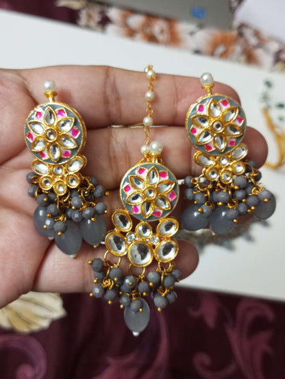 Vidisha Gray Necklace Set