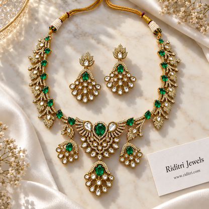 Shahzadi Kundan Necklace Set – Emerald Green