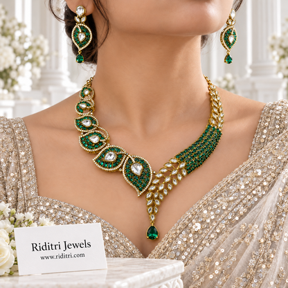 Zeenat Paisley Kundan Necklace Set – Emerald Green
