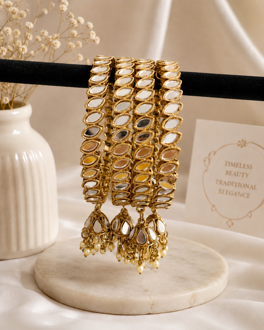 Vihara Metal Bangle Set