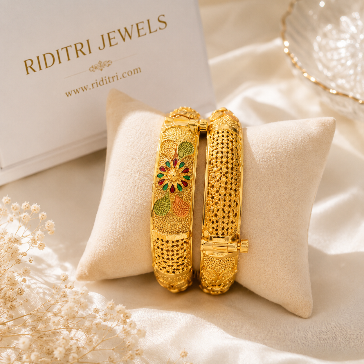 Savara Gold Plated Bangles Set