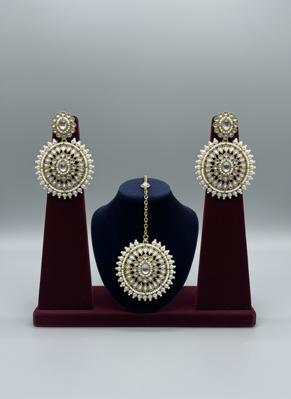 Ayesha Earrings with Maang Tika