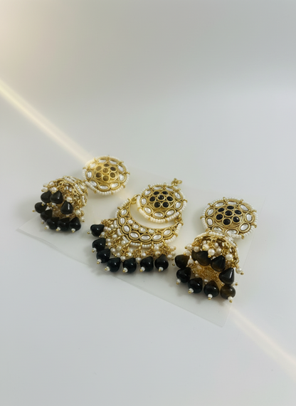 Noora Black Earrings with Maang Tika
