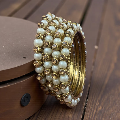 Vedika Pearl Bangle Set- Kada