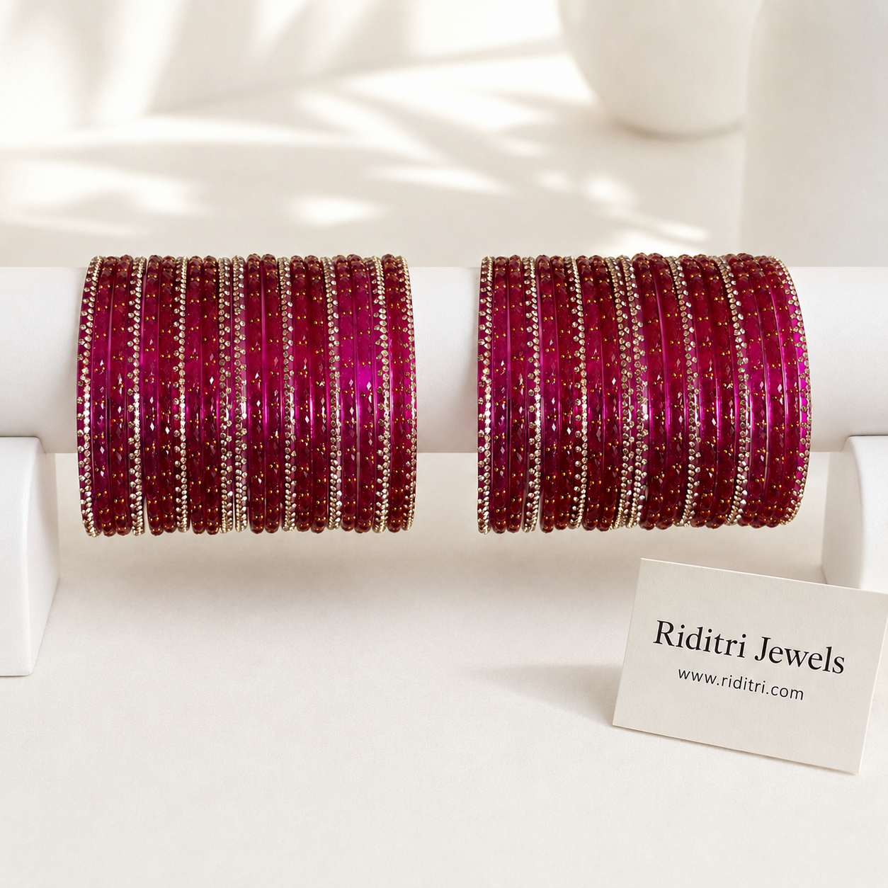 Rani Glimmery Glass Bangles Set