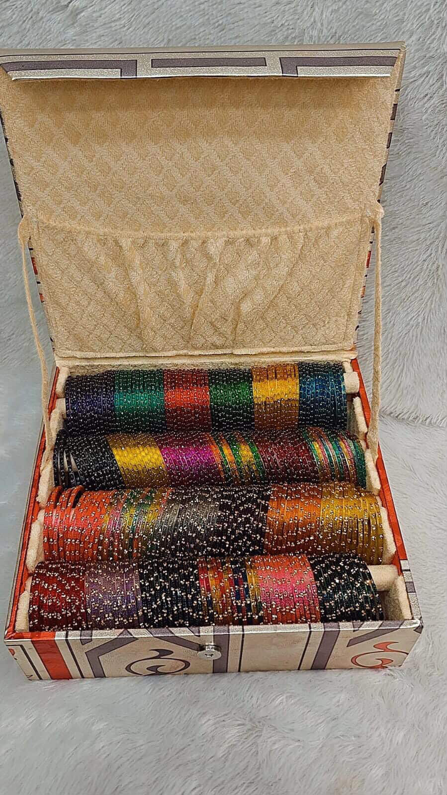 Raindrop Glass Bangles Box