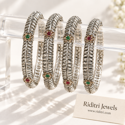 Nivante Oxidized Bangles Set