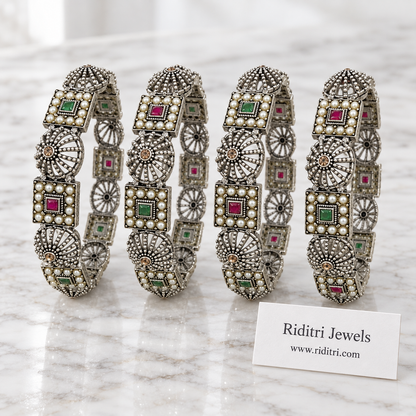 Vishika Oxidized Bangles Set