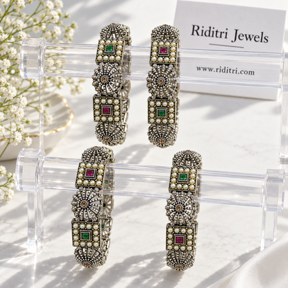 Vishika Oxidized Bangles Set