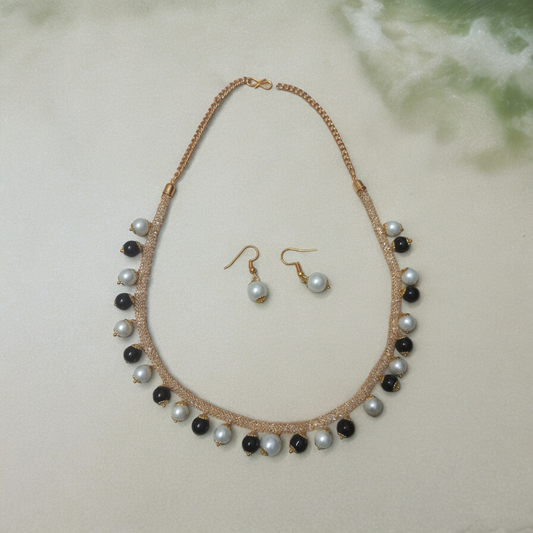 Fashion Necklace with Earrings v38