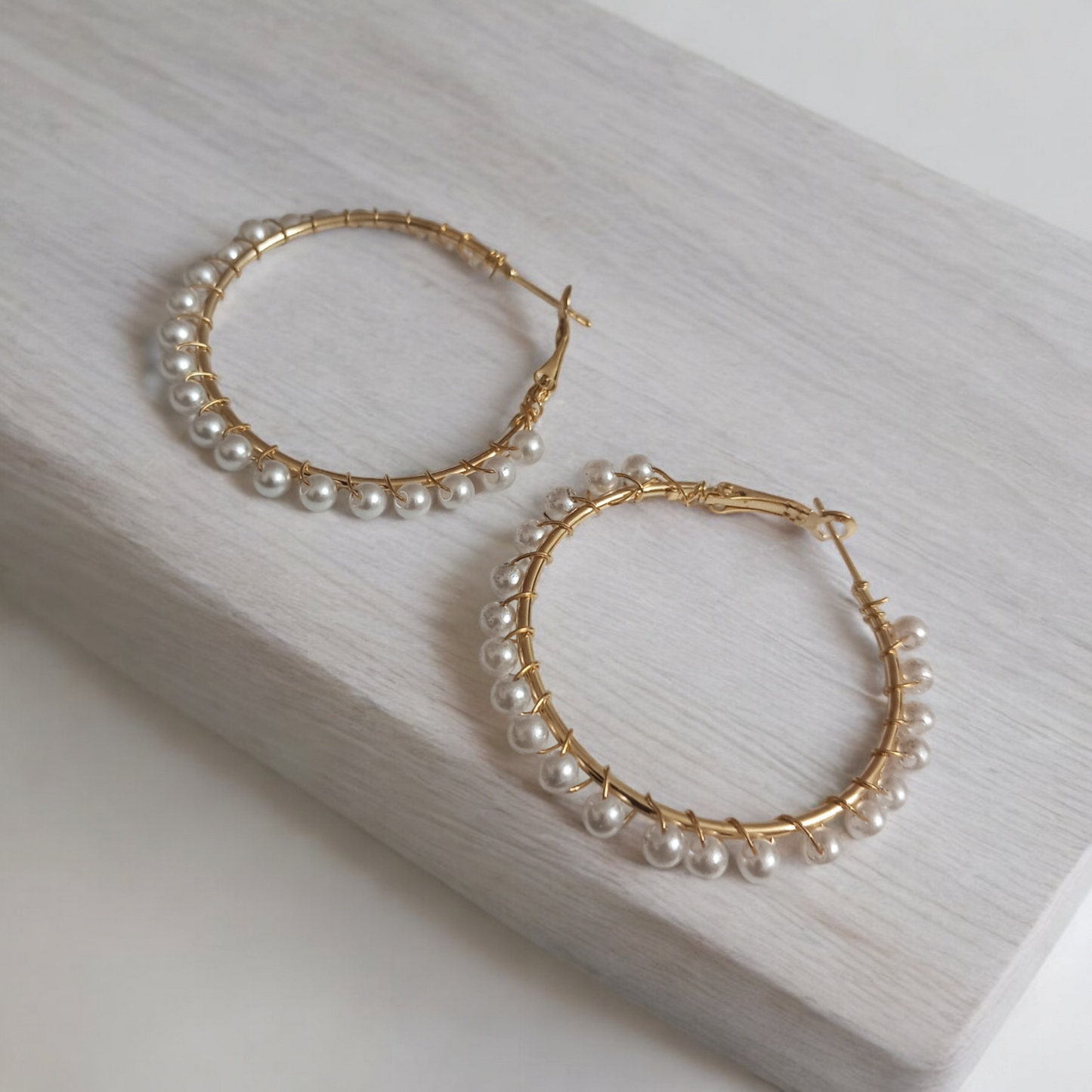 Small Pearl Kini Hoop Earrings