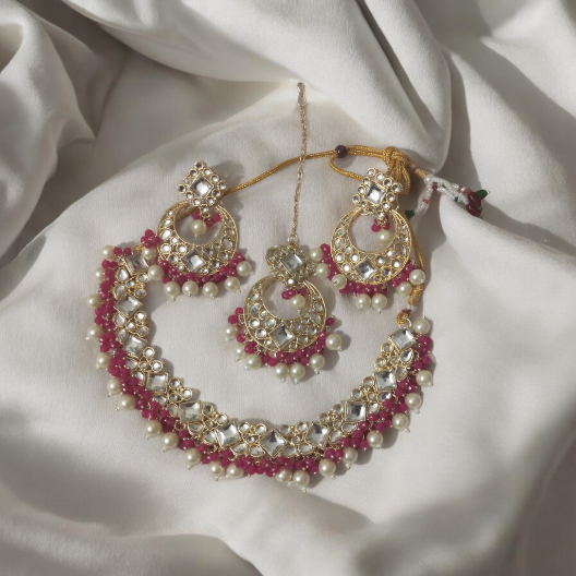 Pink Prisa Necklace Set