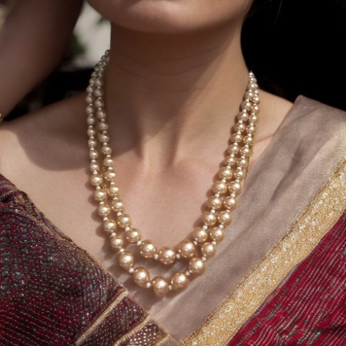 Golden Aanvi Shell Pearl Necklace