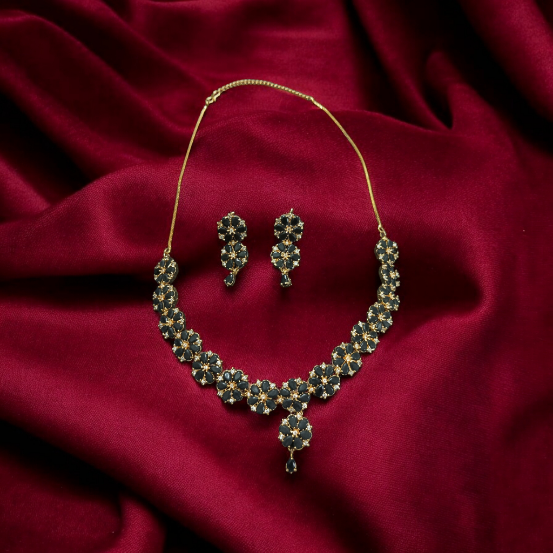 Wayla Necklace Set