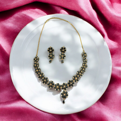 Wayla Necklace Set