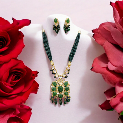 Vishini Green Necklace Set