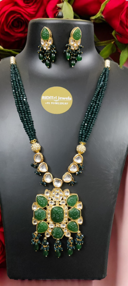 Vishini Green Necklace Set