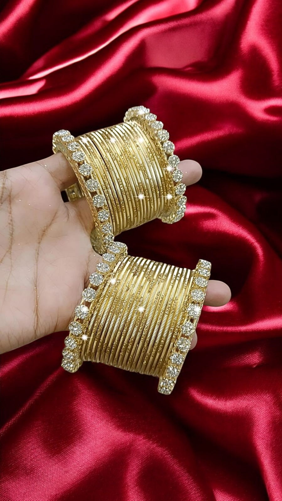 Trending Zari Golden Bangles Set