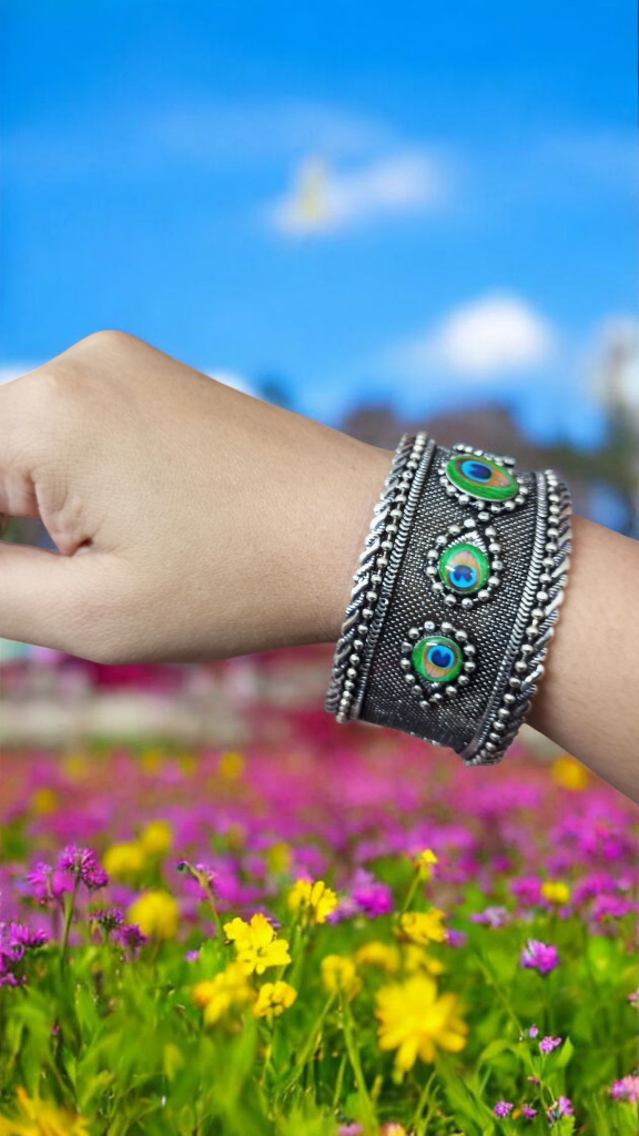 Visara Oxidized Adjustable Bracelet